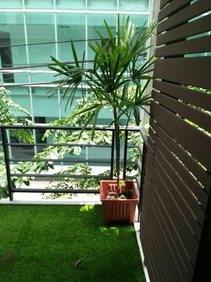 Live Like A Local In Ekkamai Apartman Bangkok Kültér fotó